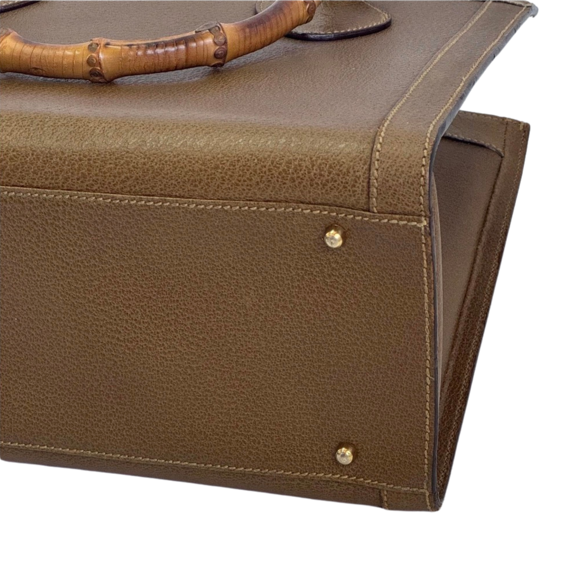 Base view of Gucci Bamboo leather tote with bambbo handles