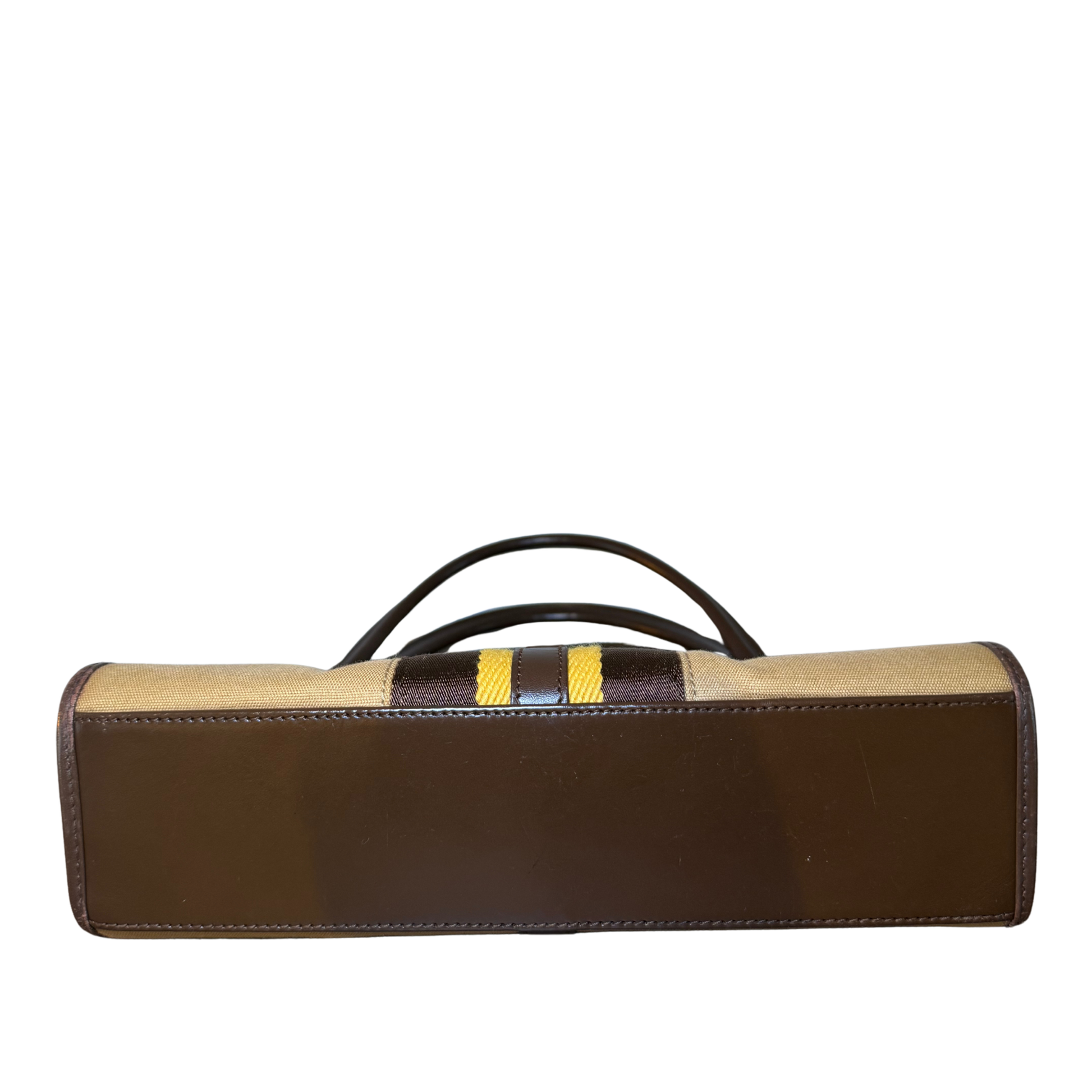 Base view of vintage Gucci Jackie in great condition